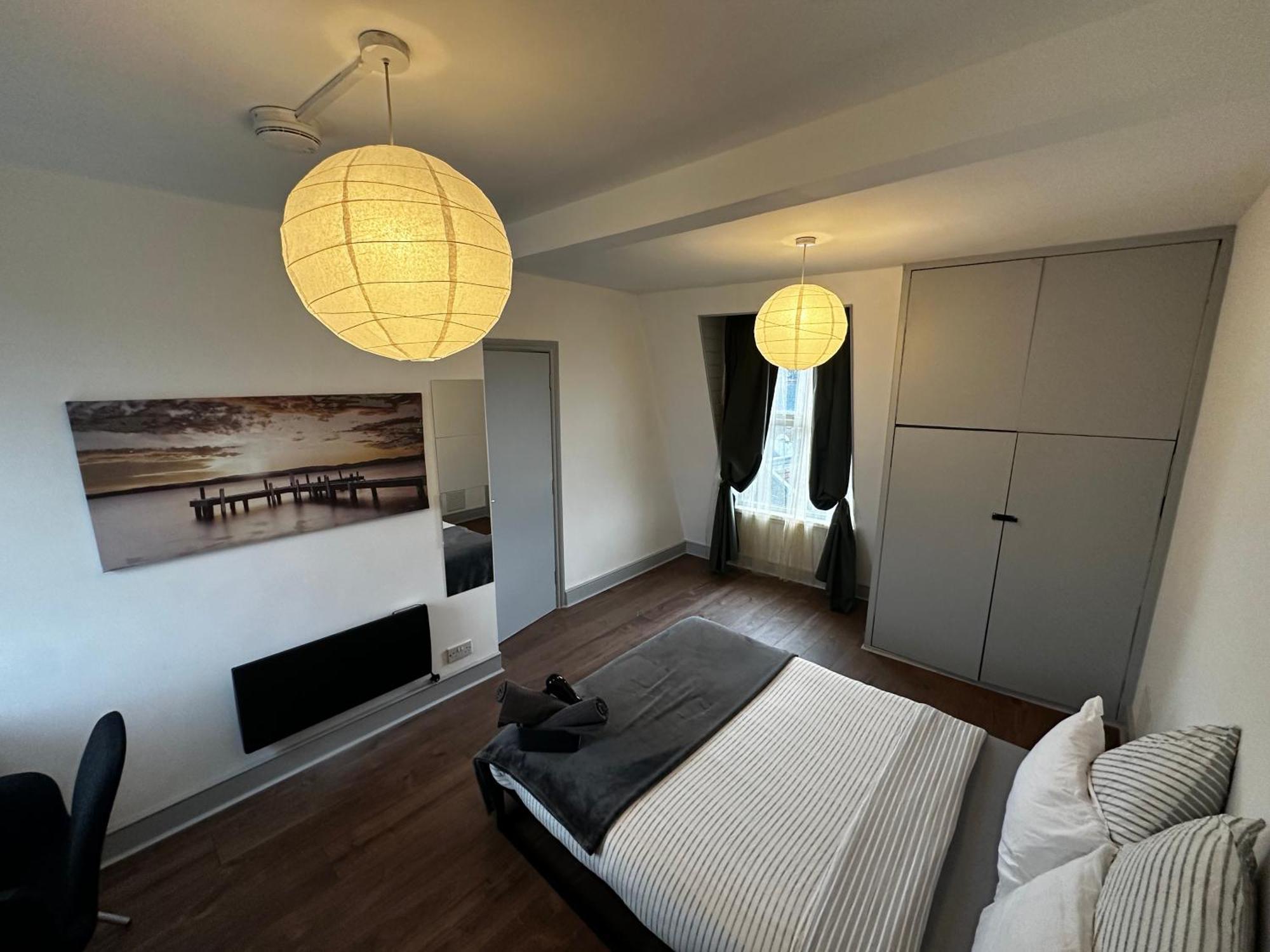 Mileend 4 Large Master Bedroom Alloggio in famiglia *